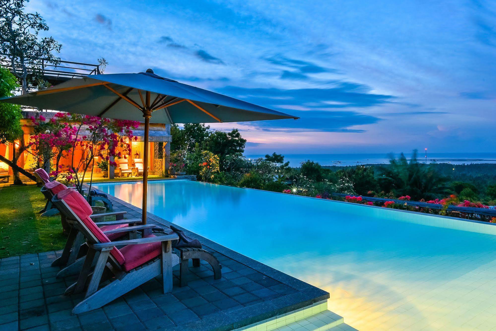 Sumberkima Hill Private Villa Retreat بيموتيران المظهر الخارجي الصورة