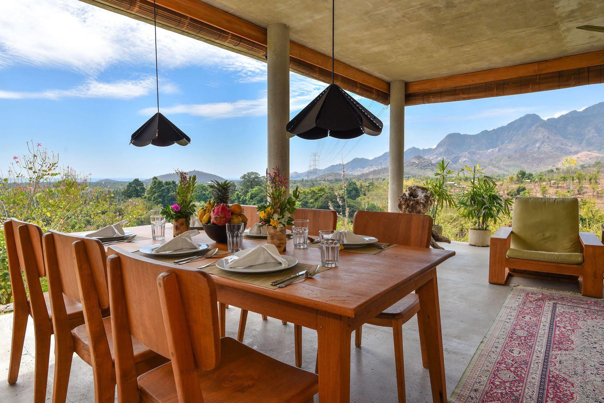 Sumberkima Hill Private Villa Retreat بيموتيران المظهر الخارجي الصورة