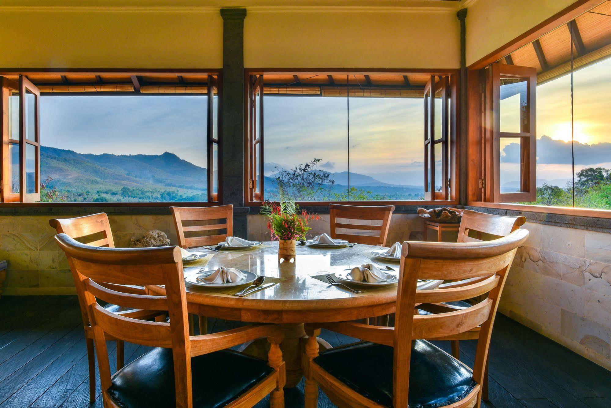 Sumberkima Hill Private Villa Retreat بيموتيران المظهر الخارجي الصورة