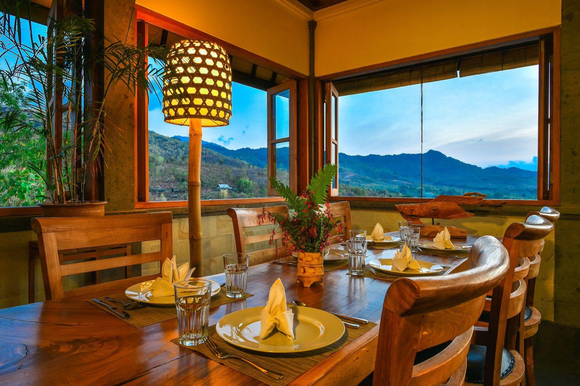 Sumberkima Hill Private Villa Retreat بيموتيران المظهر الخارجي الصورة